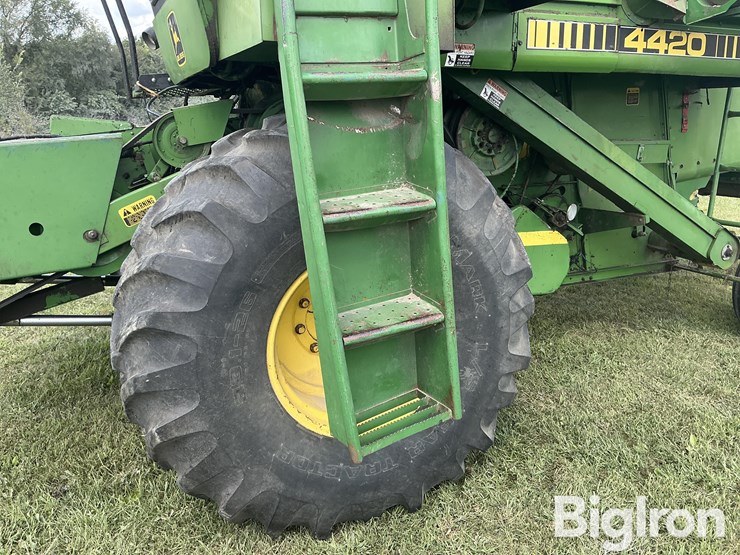 1981-john-deere-4420-image-16