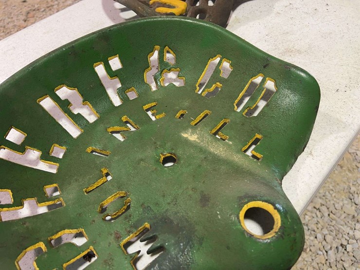 (3)-cast-iron-seats-image-9