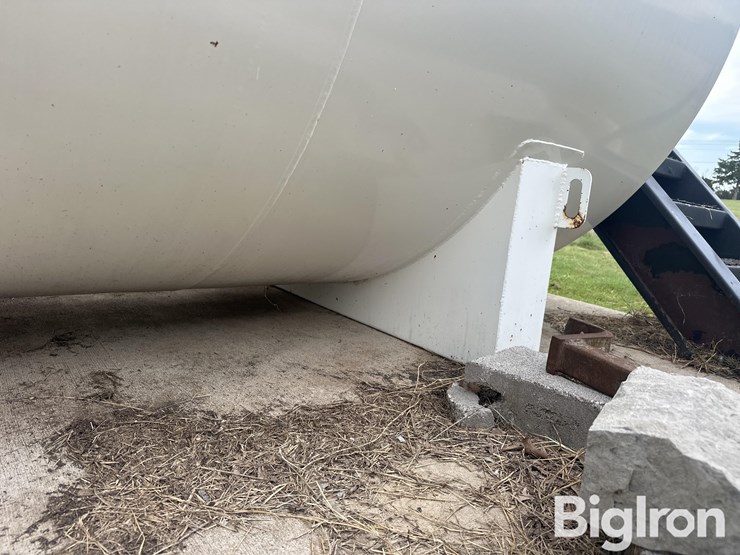 2000-gallon-fuel-tank-image-9