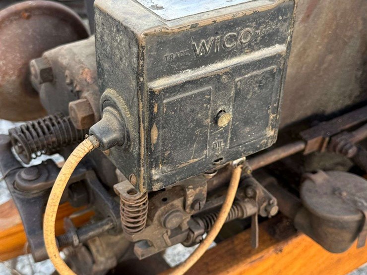 2-hp-stover-hit-and-miss-engine-image-15