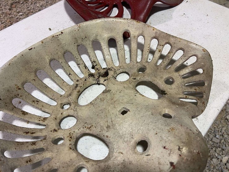 (3)-cast-iron-seats-image-9