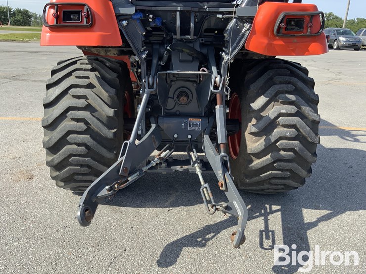 2019-kubota-bx2380-image-12