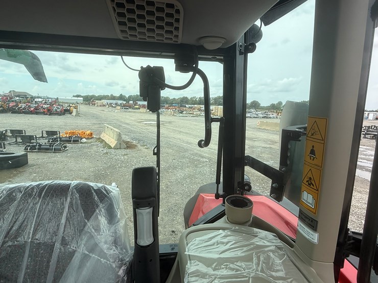 2022-massey-ferguson-4710-image-54