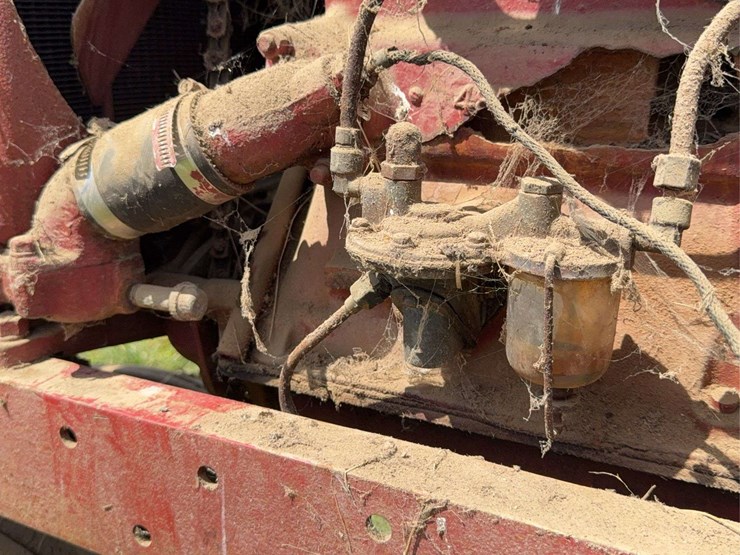 farmall-f-12-image-57