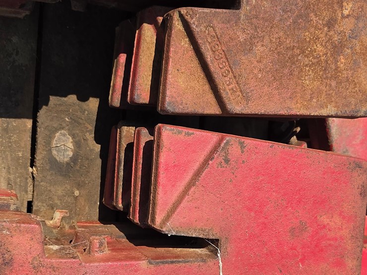 international-front-tractor-weights-image-13