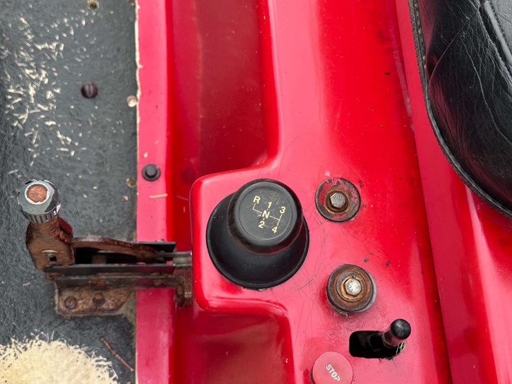 pug-badlands-4x4-articulating-utv-with-hydraulic-dump-bed-image-32