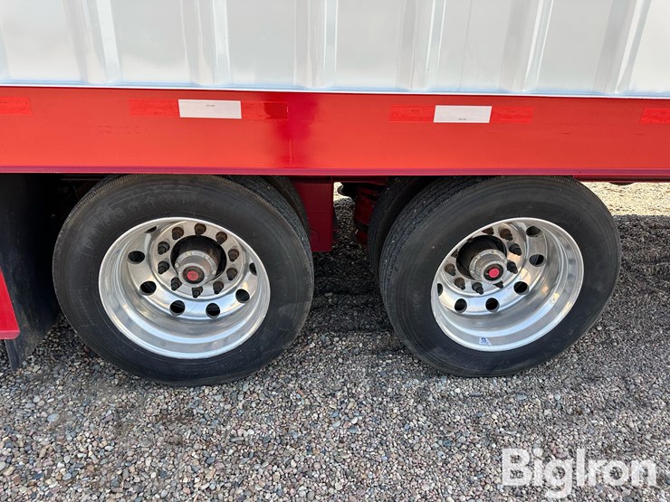2017-neville-built-53’-t/a-ground-load-livestock-trailer-image-13