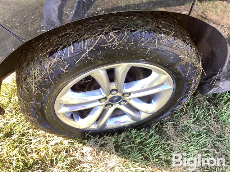 2016-ford-edge-sel-image-15