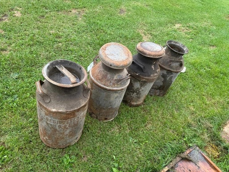 4-milk-cans-image-4