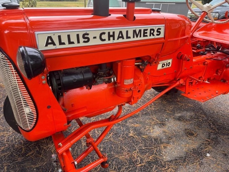 allis-chalmers-d10-series-ii-tractor-image-12