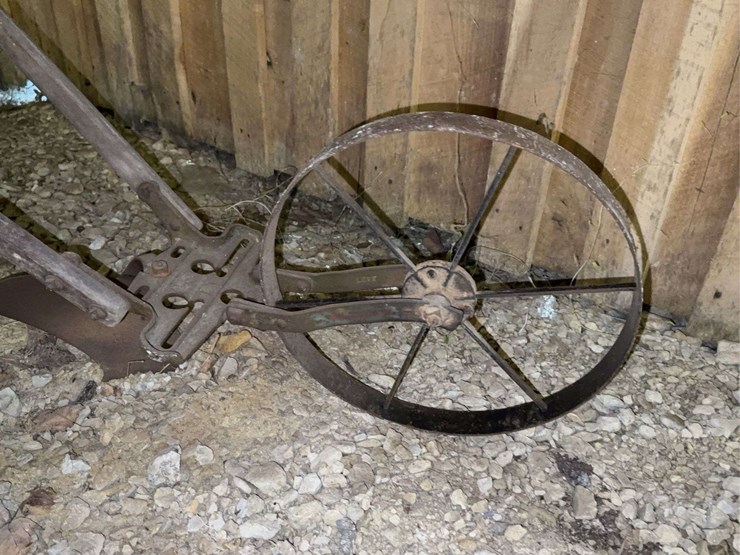 (3)-horse-drawn-implements-image-16
