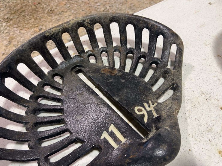 (3)-cast-iron-seats-image-4