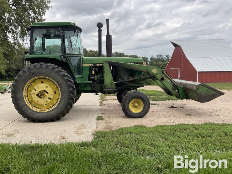 1982-john-deere-4440-image-4