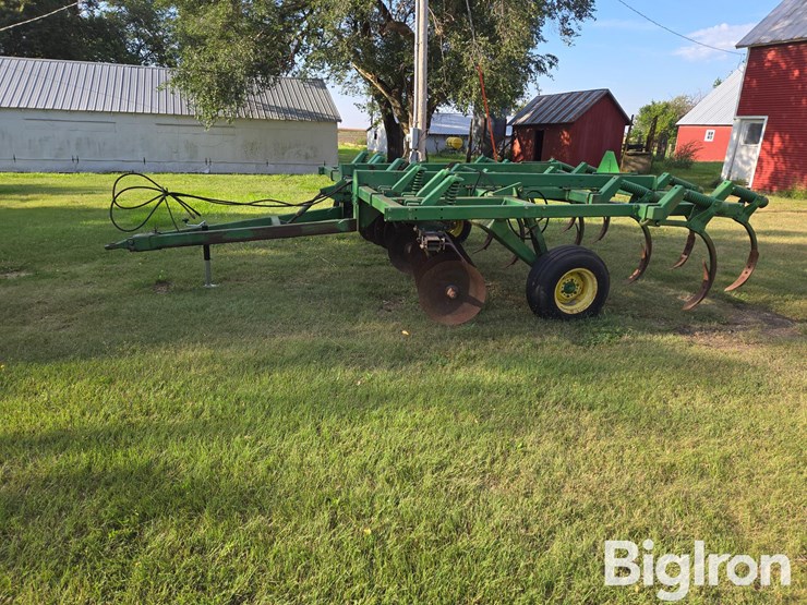 john-deere-712-image-1