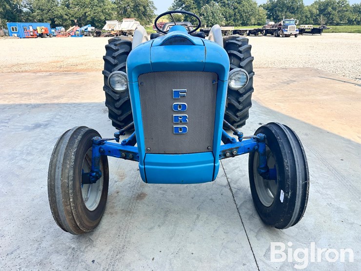 ford-2000-image-2