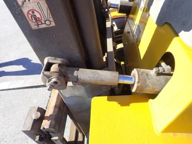 caterpillar-gp30k-image-30