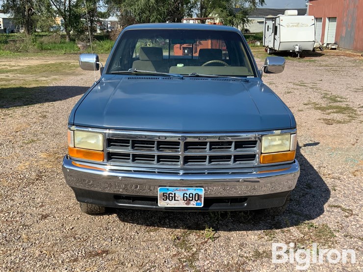 1991-dodge-dakota-image-2