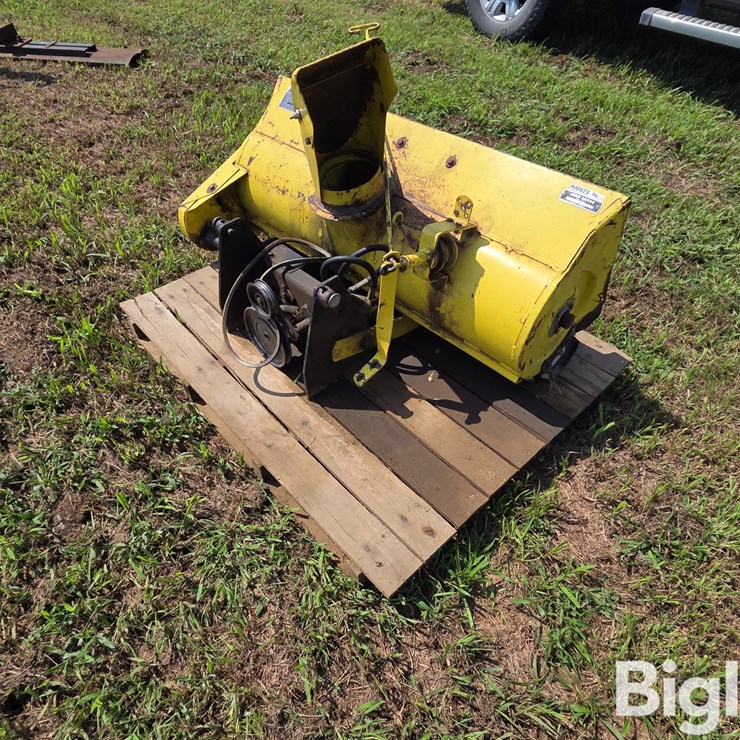 John Deere G049J Snowblower Attachment