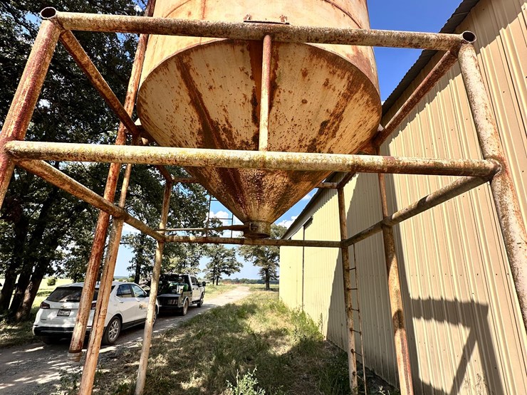 overhead-feed-bunk-image-3