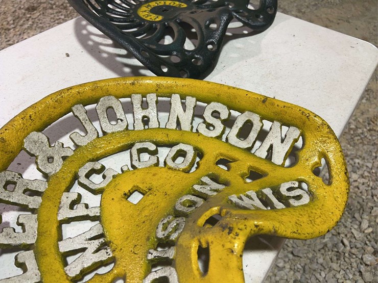 (3)-cast-iron-seats-image-9