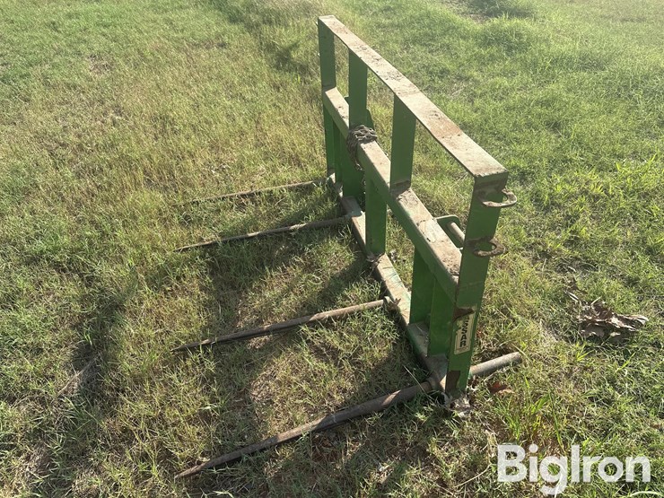 vassar-4-prong-bale-spike-image-1
