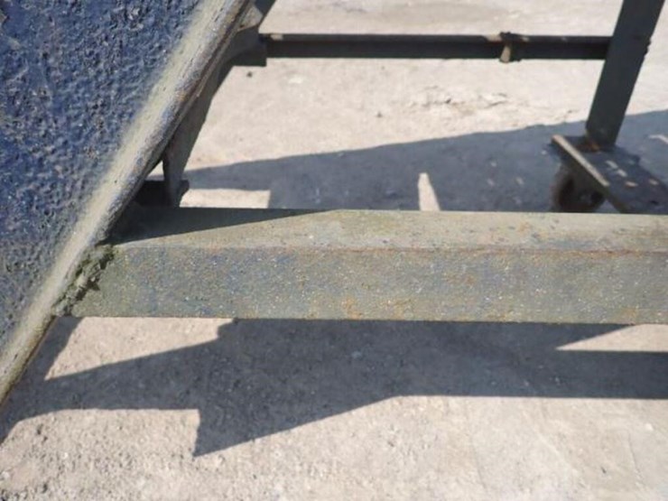 4-step-rolling-metal-stairs-image-18