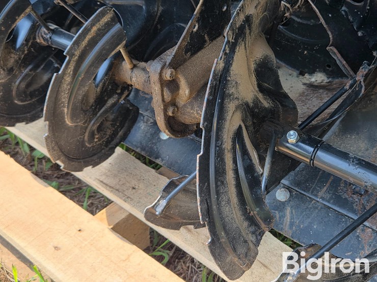 john-deere-318-image-14