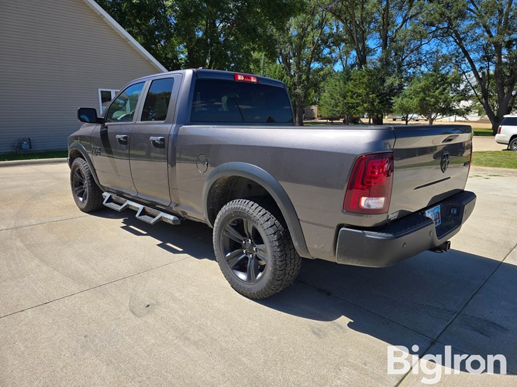 2021-ram-1500-classic-image-7