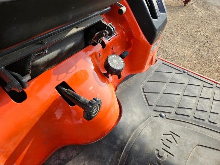 kubota-bx2380-image-41