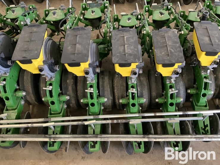 john-deere-5-image-12