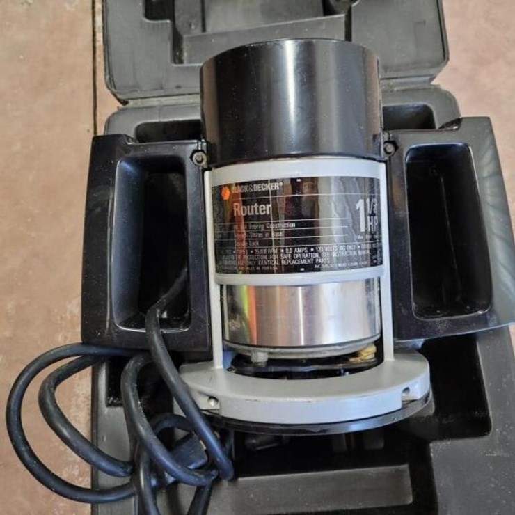 Black & Decker 1.5hp Router