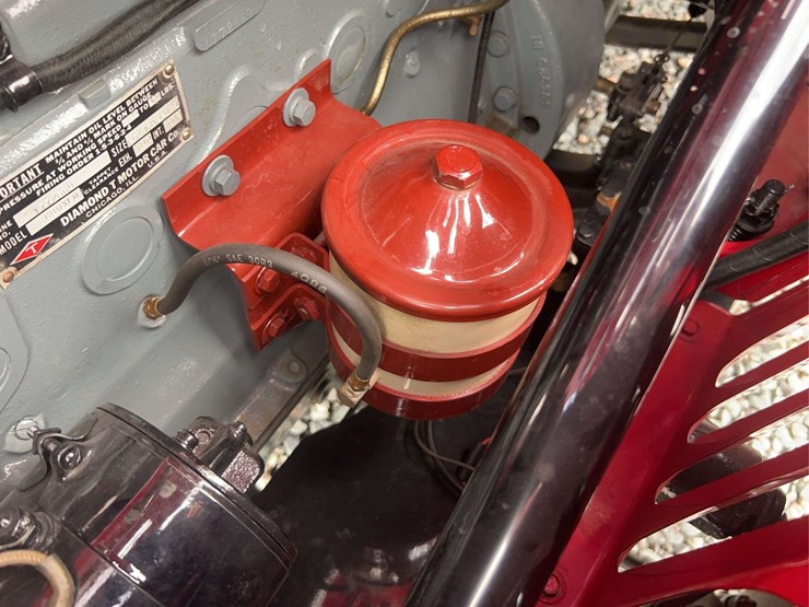 1948-diamond-t-201-one-ton-pickup-image-123