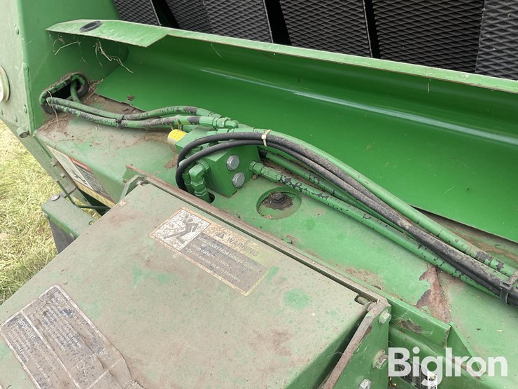 2007-john-deere-568-image-14