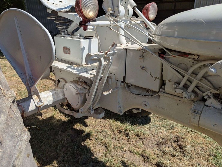 mccormick-farmall-c-demonstrator-image-12