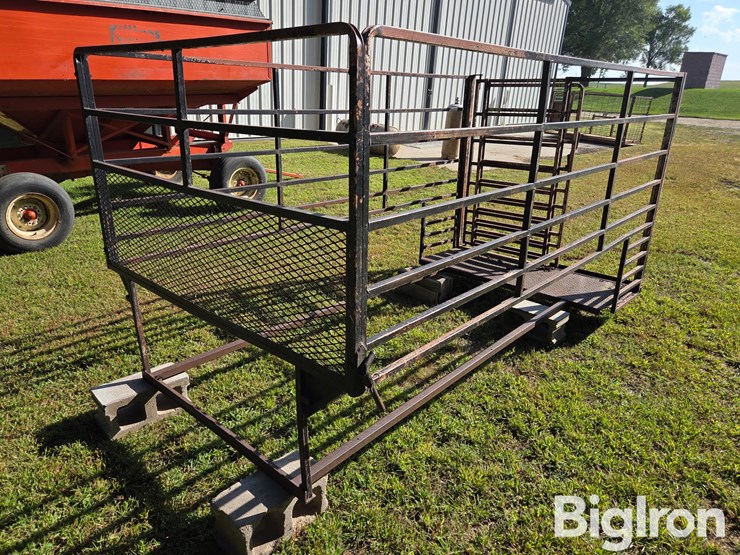 shop-built-livestock-pickup-rack-image-1