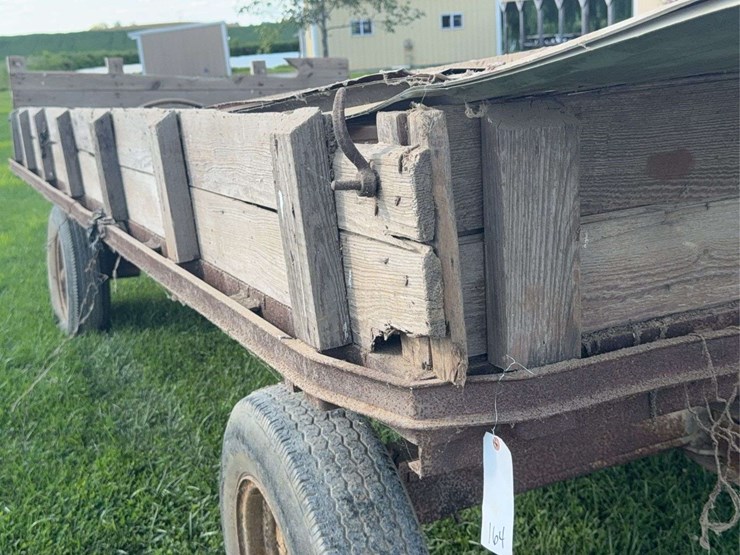 hay-wagon-image-32