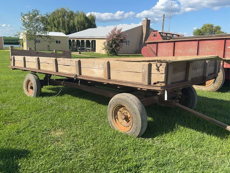 hay-wagon-image-2