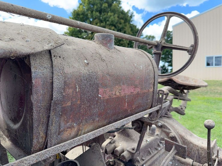 farmall-f-20-image-54