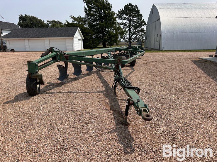 baker-12-16”-12-bottom-land-plow-image-2