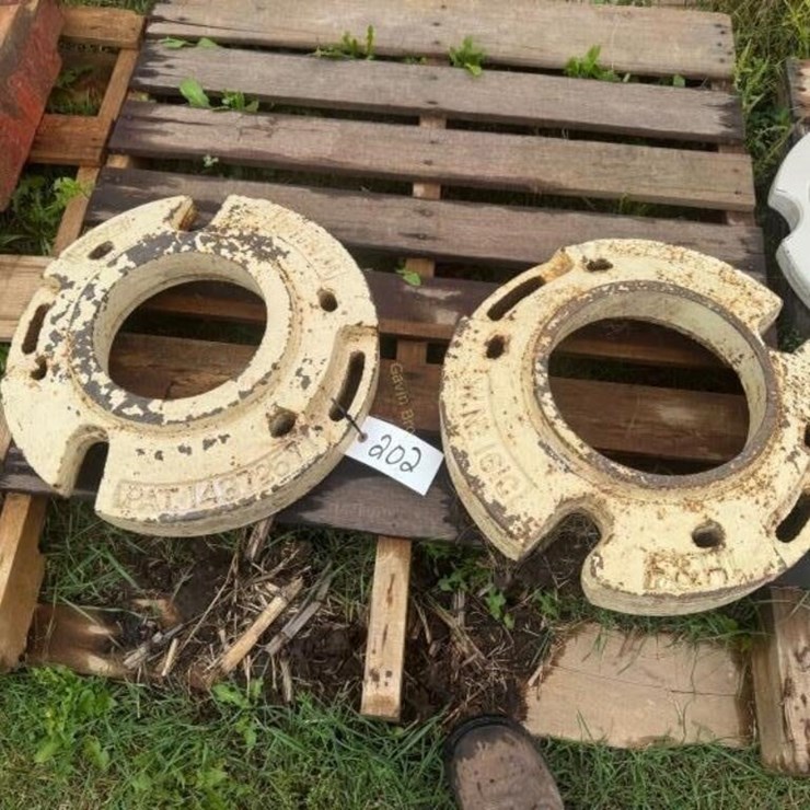 2 - F&H 161G Wheel Weights