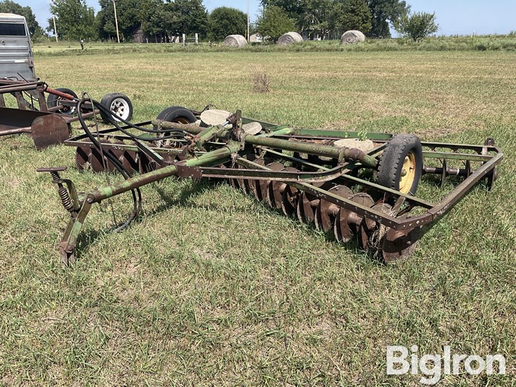john-deere-14-image-1