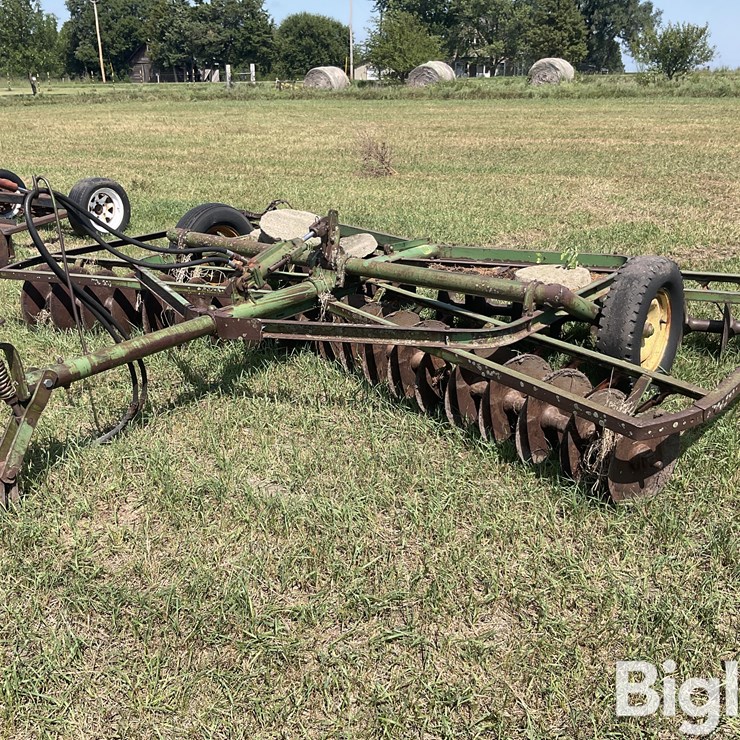 JOHN DEERE 14