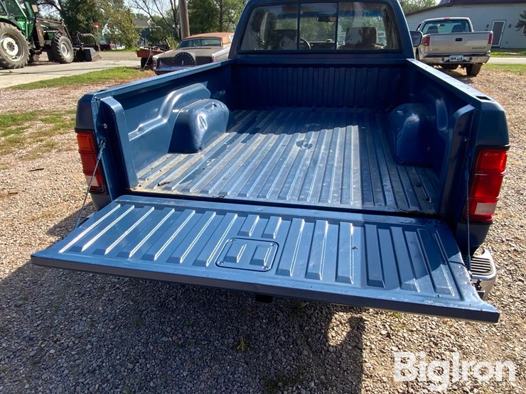 1991-dodge-dakota-image-10