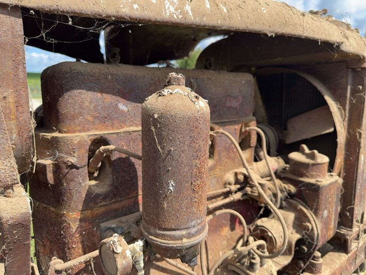farmall-f-20-image-36