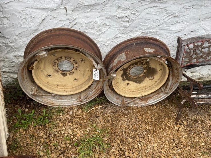 2-28"-tractor-rims-image-3
