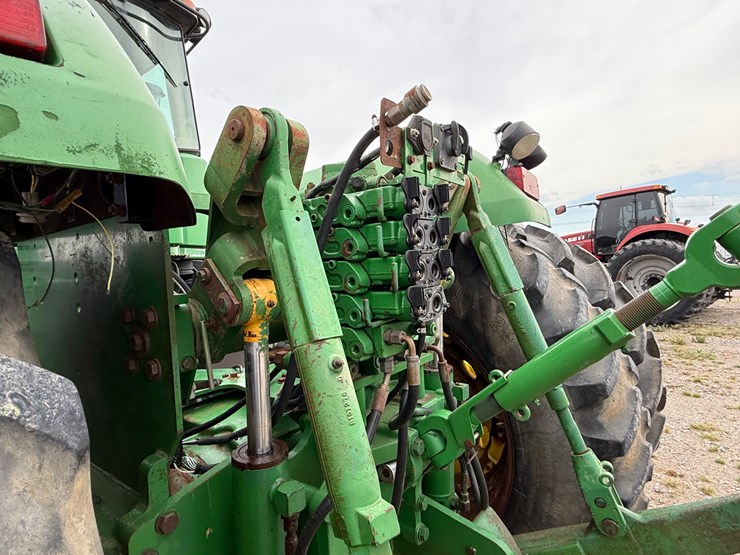 2005-john-deere-9220-image-45