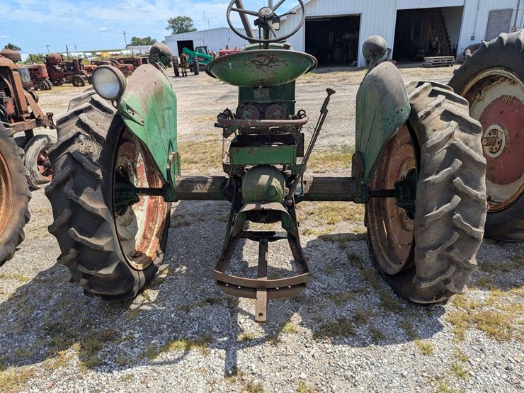 oliver-row-crop-"66"-image-5
