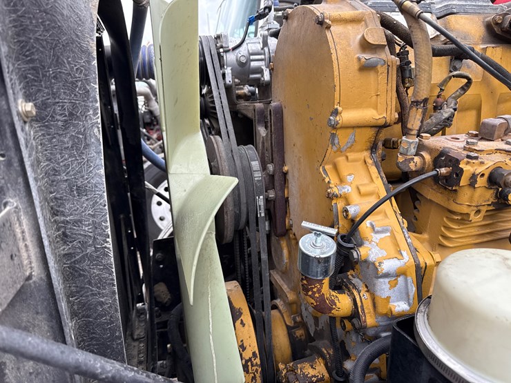 2014-peterbilt-389-image-60