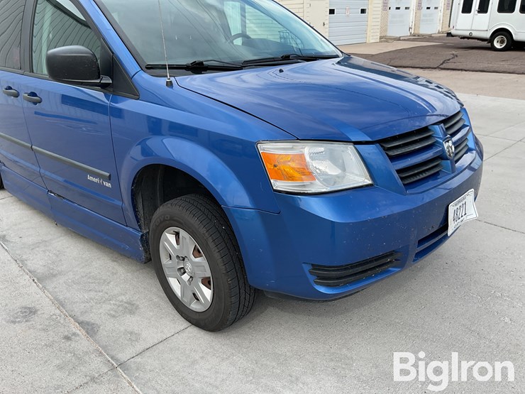 2008-dodge-grand-caravan-se-image-16