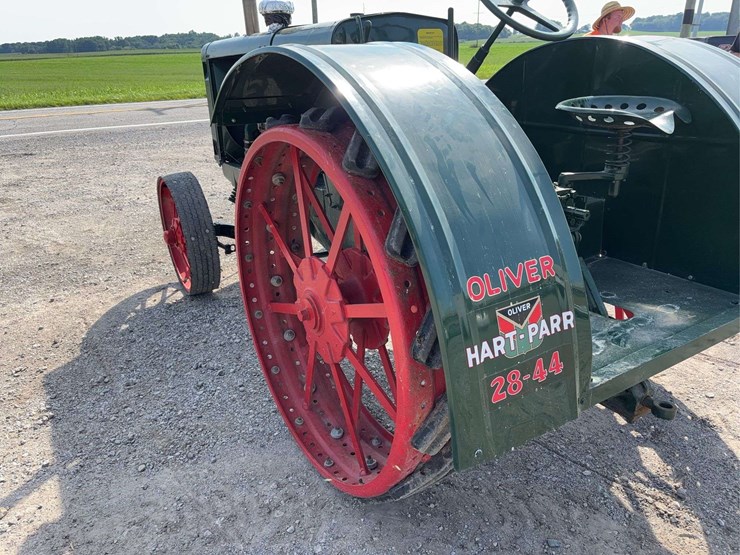 oliver-28-44-image-36